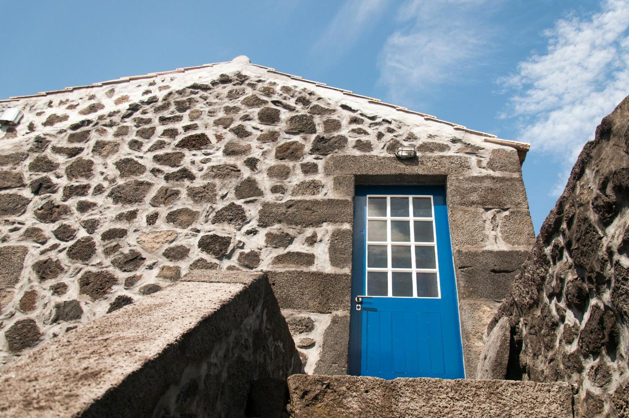 Casas Das Portas Do Mar E Das Portas Do Sol São Roque do Pico Esterno foto