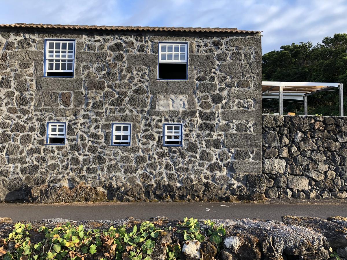 Casas Das Portas Do Mar E Das Portas Do Sol São Roque do Pico Esterno foto